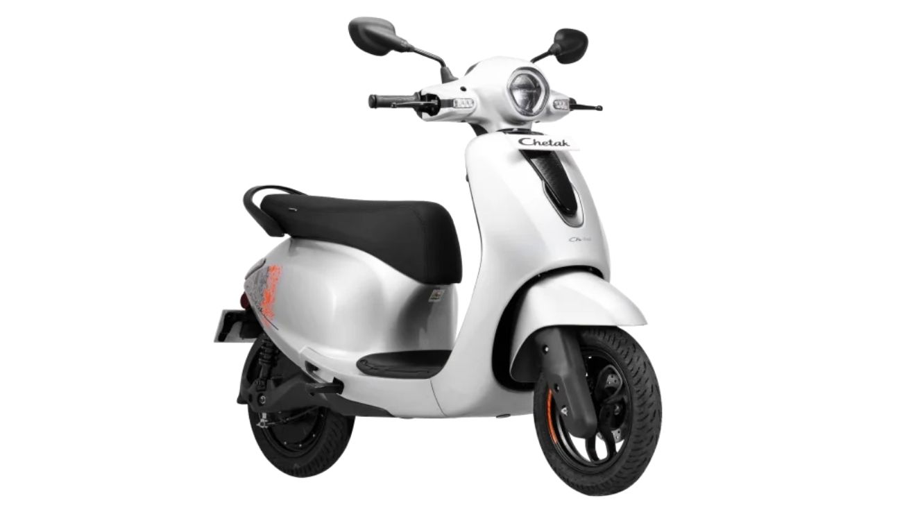 1768396998-BAJAJ CHETAK